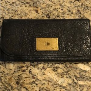 Tory Burch distressed leather wallet